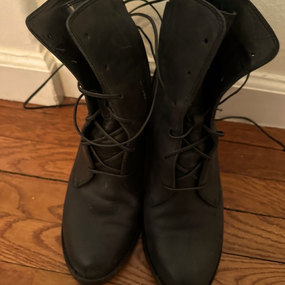 Navy blue casual ankle boot very nice with jean pants